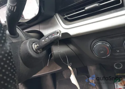 2024 Chevrolet Trax Fwd 1Rs z USA, uszkodzony, nr VIN KL77LGE28RC068788